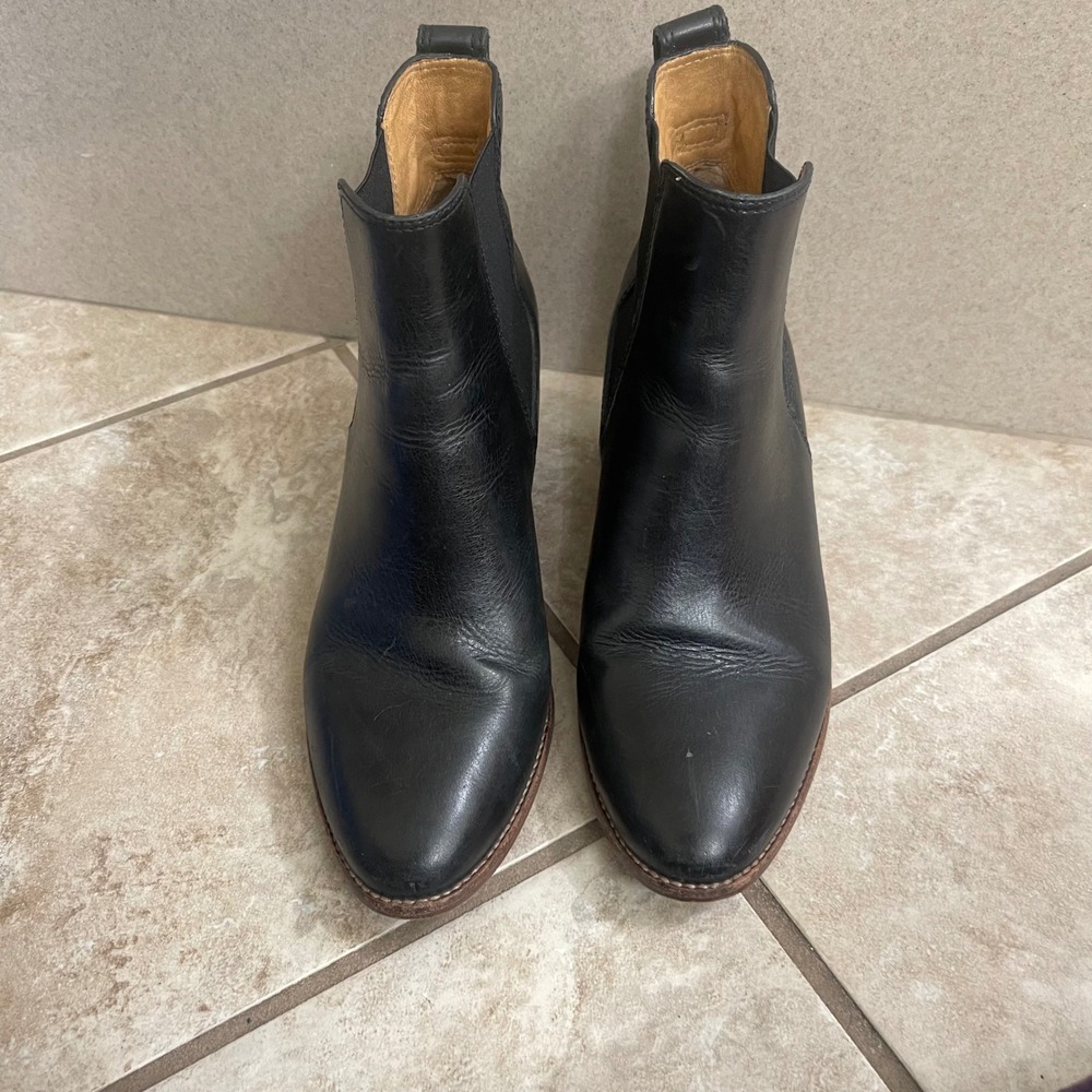 Madewell Black Leather Ankle Boots Wood Heel Pointed Toe WomenSize 8.5 DAMAGED - Picture 2 of 11